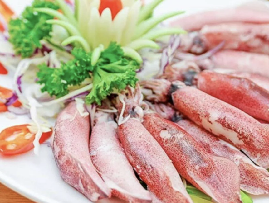 Mực sữa hấp hành gừng