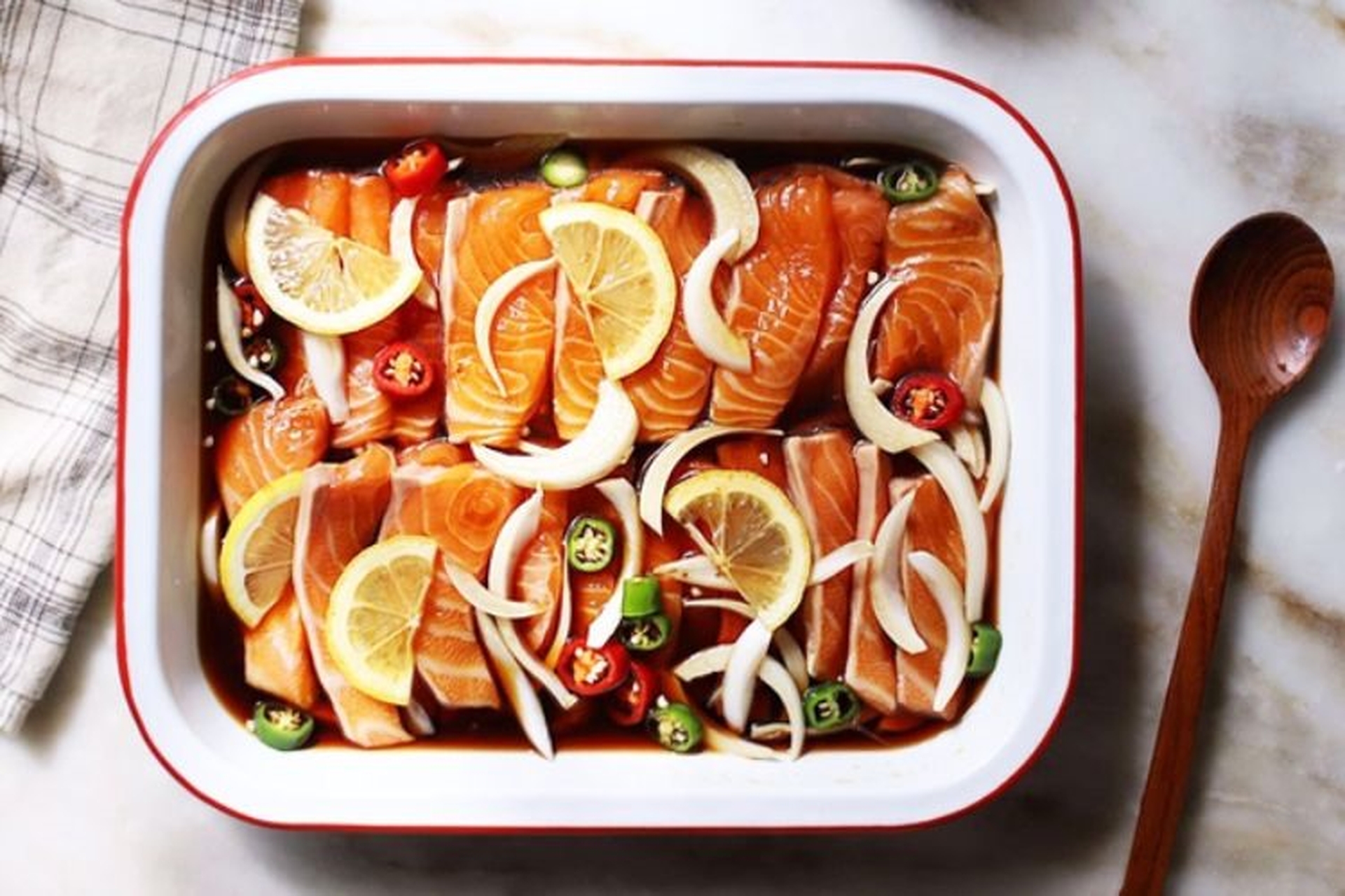 Cách Làm Cá Hồi Ngâm Nước Tương Ngon Lạ Miệng