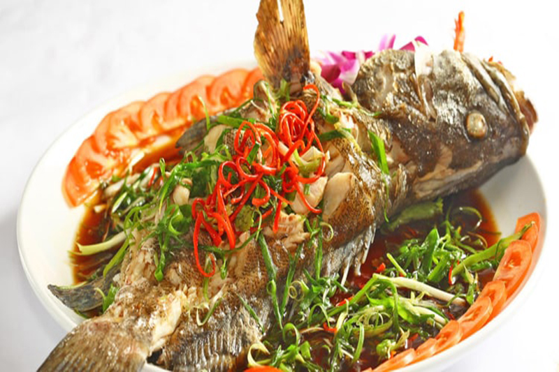 Cá mú hấp gừng hành