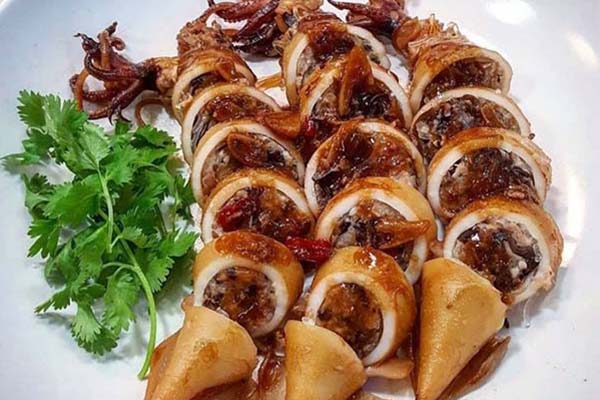 Cách làm mực nhồi thịt chiên giòn