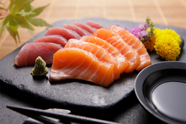 Hải sản sống sashimi
