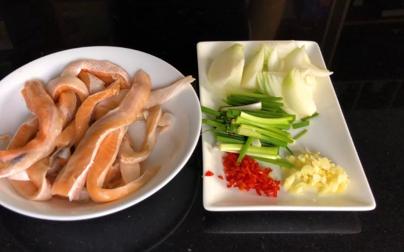 Sơ chế lườn cá hồi