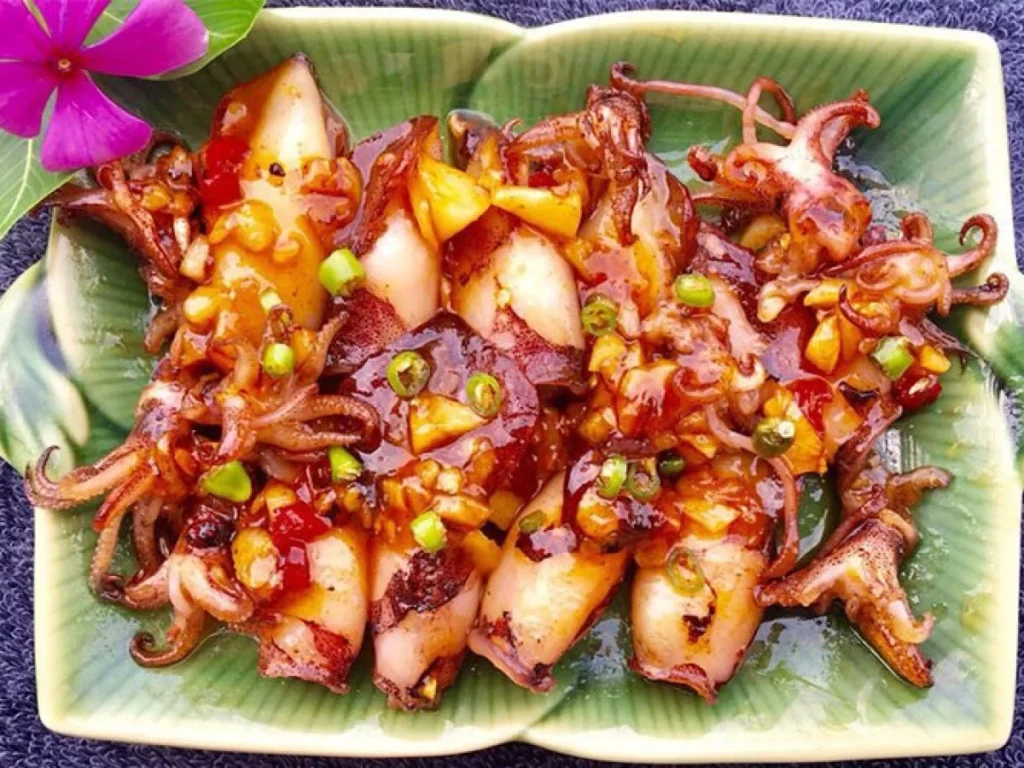 Mực trứng chiên nước mắm