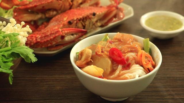 Cách Nấu Lẩu Ghẹ Kim Chi Đậm Đà, Cay Nồng